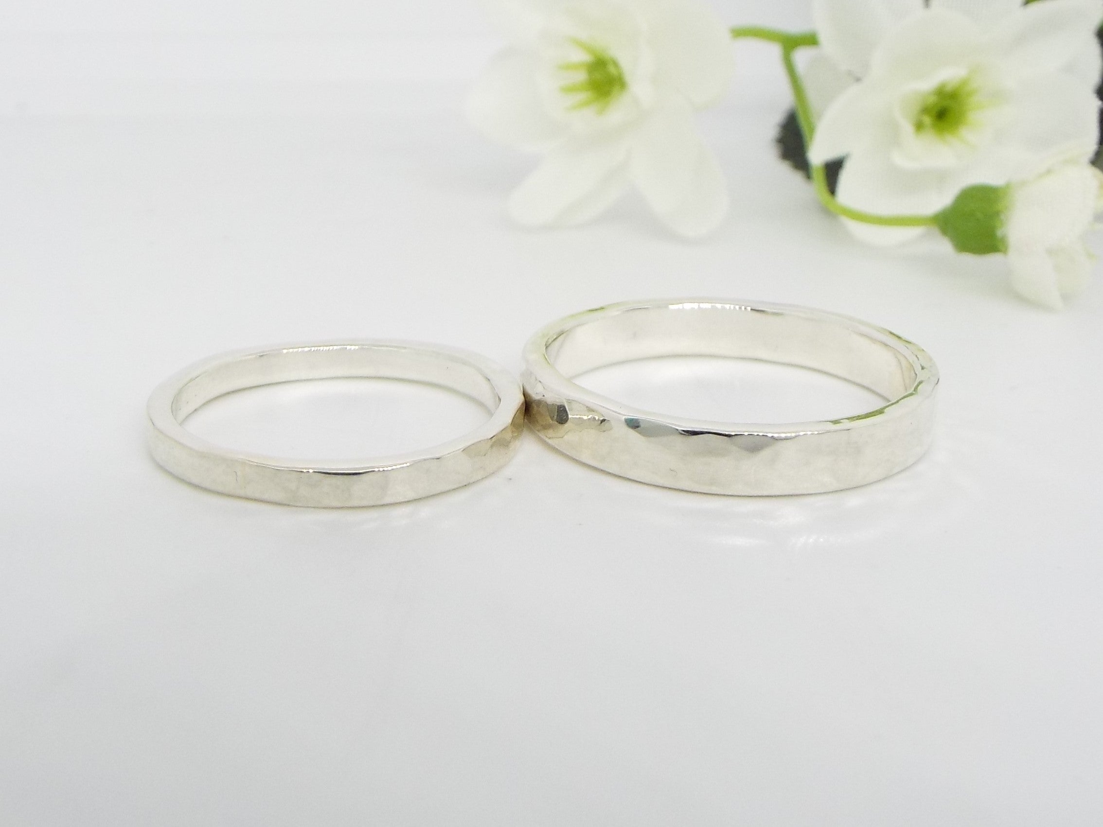 Silver wedding hot sale rings pair