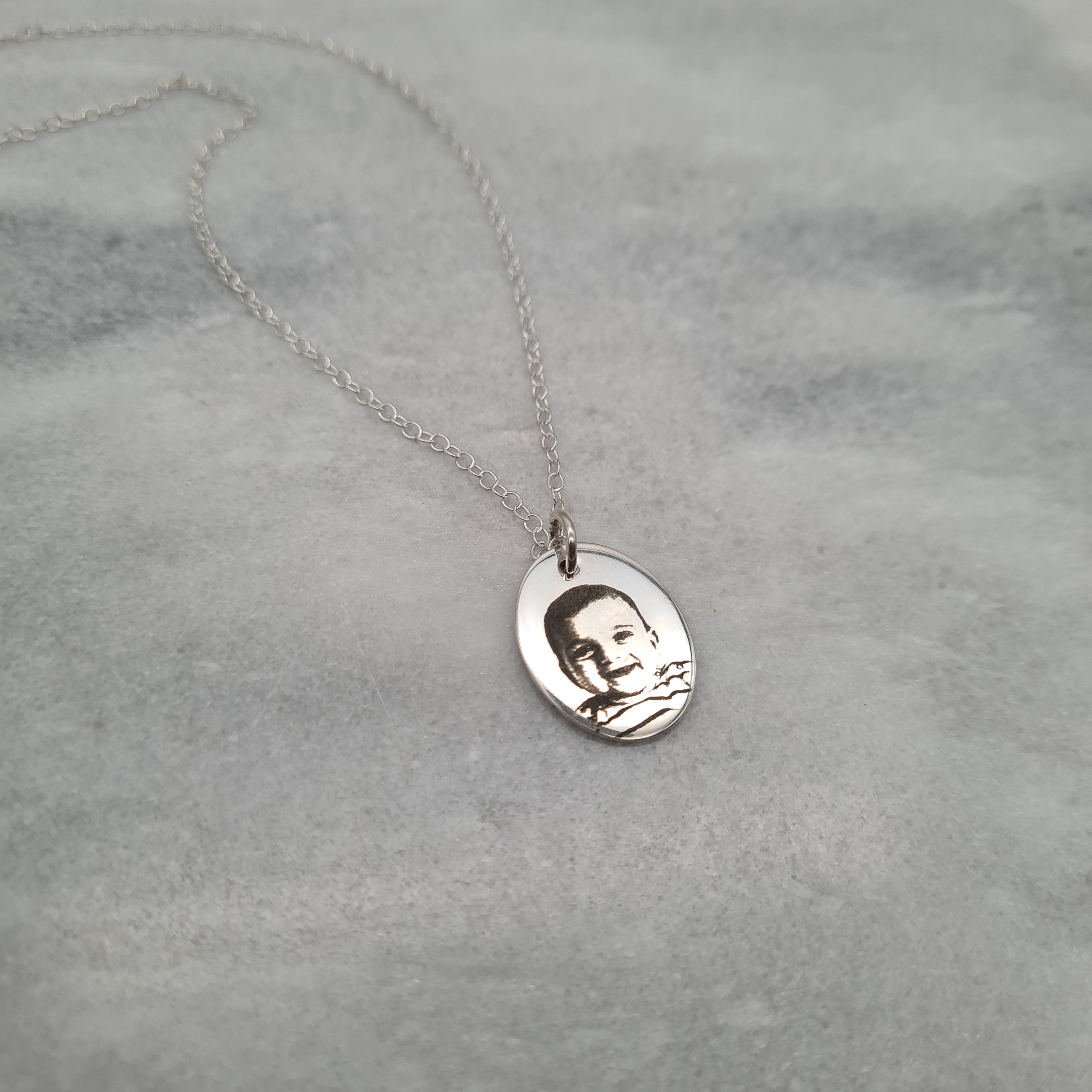 Photo necklace online silver